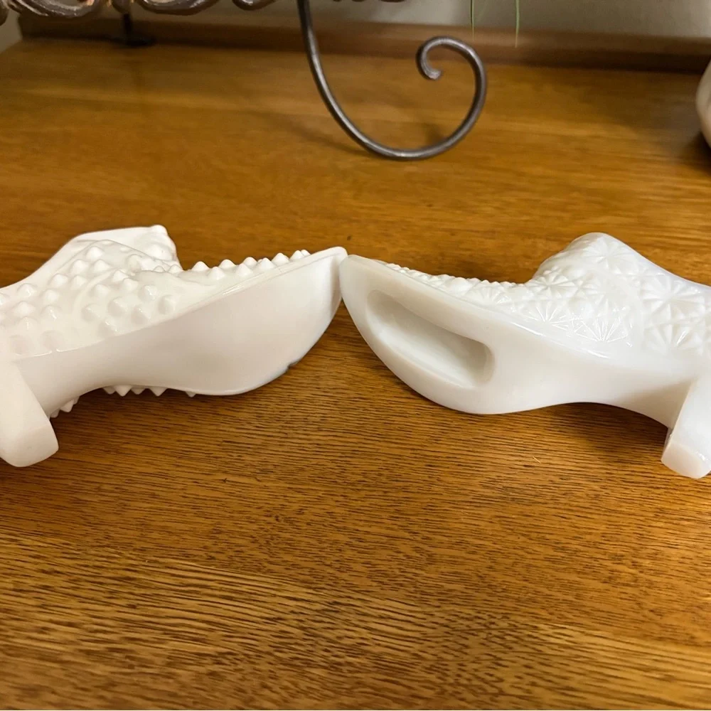 Vintage Fenton Milk Glass Daisy and Hobnail Slippers/ Shoes - Picture 5 of 10